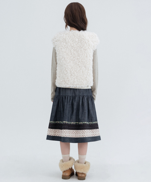 Pompom Fur Vest_Ivory