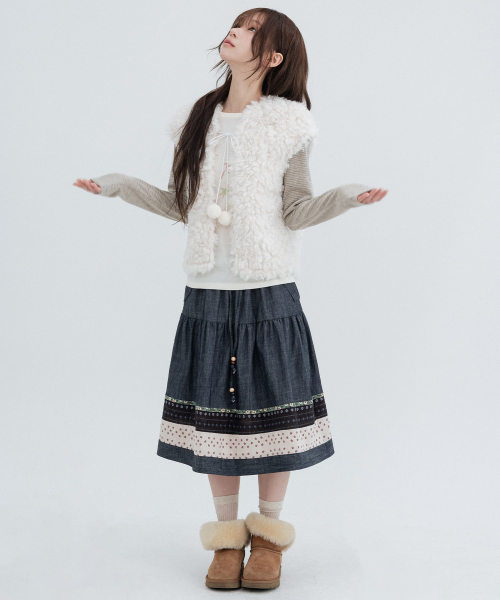 Pompom Fur Vest_Ivory