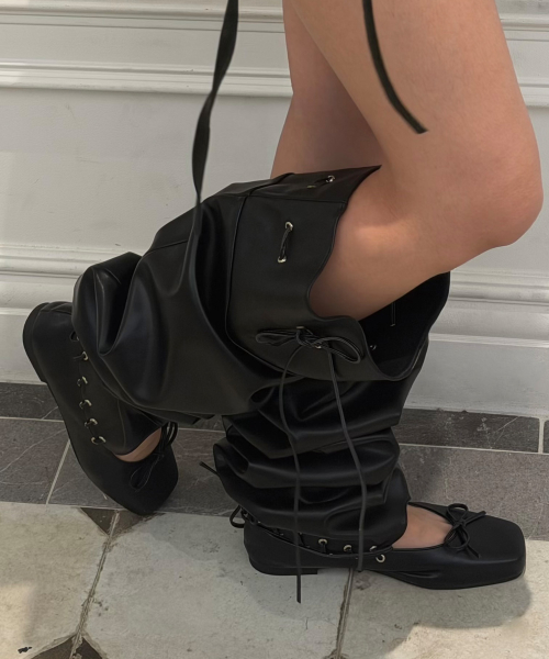 STRAP FLAT BOOTS / BLACK