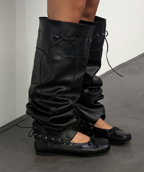 STRAP FLAT BOOTS / BLACK