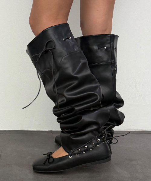 STRAP FLAT BOOTS / BLACK
