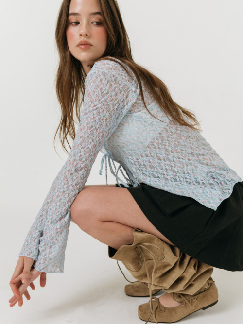 STRAP FLAT SUEDE BOOTS / BEIGE