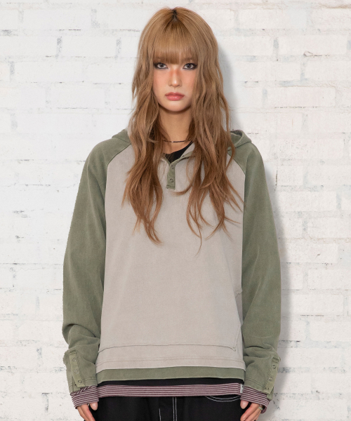 XTT170 래글런 헨리넥 워싱 크롭 후디 (KHAKI)