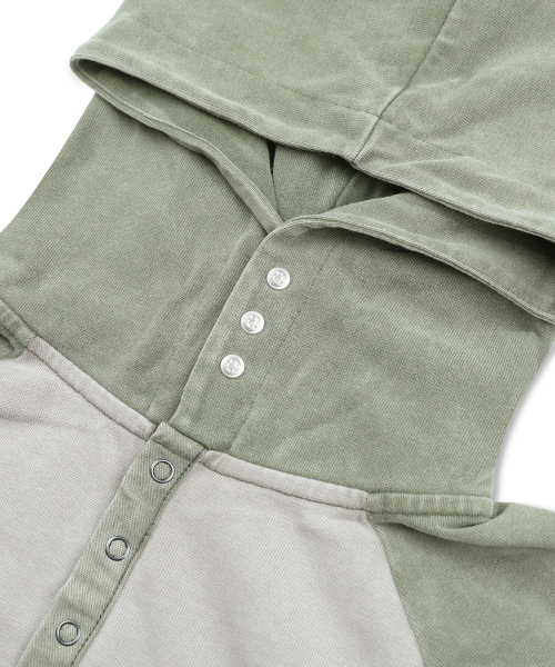 XTT170 래글런 헨리넥 워싱 크롭 후디 (KHAKI)