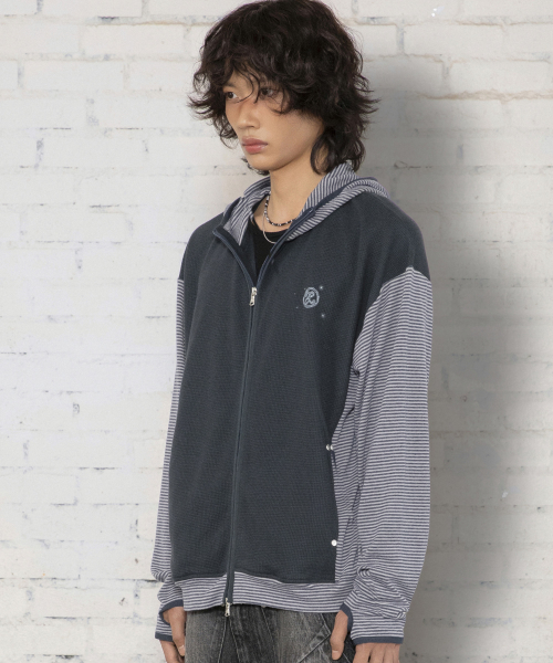 XTT171 스트라이프 믹스 와플 하이넥 크롭 후드 집업 (NAVY)