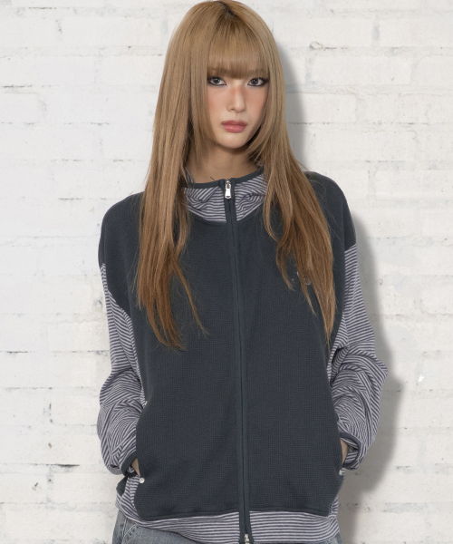 XTT171 스트라이프 믹스 와플 하이넥 크롭 후드 집업 (NAVY)
