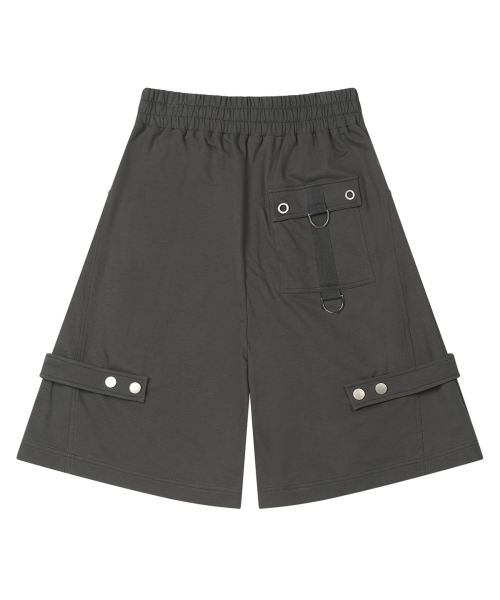 METAL DETAIL BERMUDA PANTS IN CHARCOAL