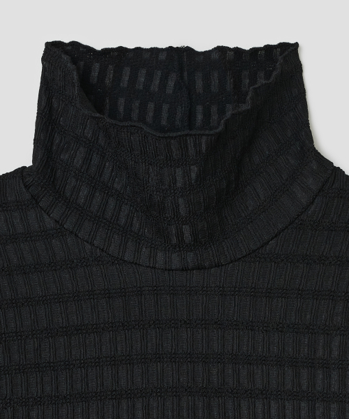 Textured Mock Neck Top [Black]