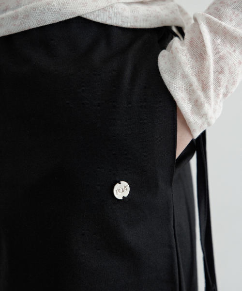 Drawstring Capri Pants (Black)