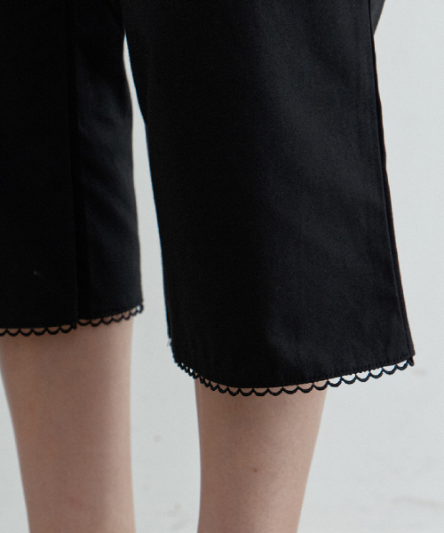 Drawstring Capri Pants (Black)