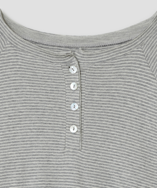 Raglan Henley Pocket Top [Gray]