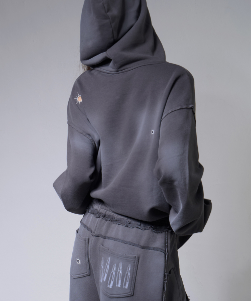 LOST TARGET HOODED ZIP-UP (CHARCOAL) F26ZA512