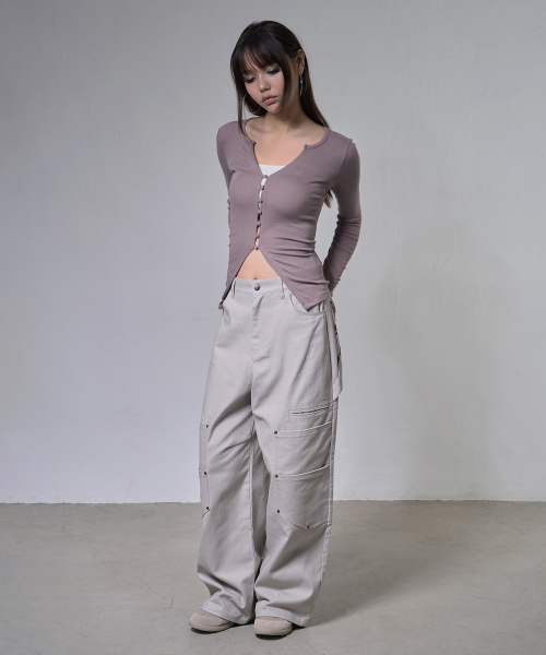 BAD GIRL CARGO PANTS (BEIGE) F26ZD474