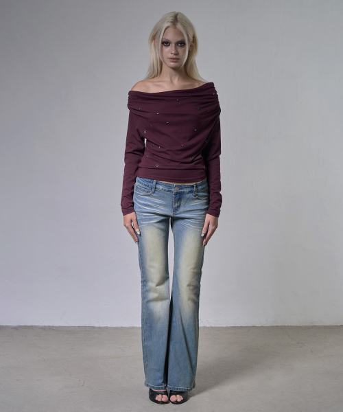 EYELET COWL ONE-SHOULDER TOP (PLUM) F26ZB520