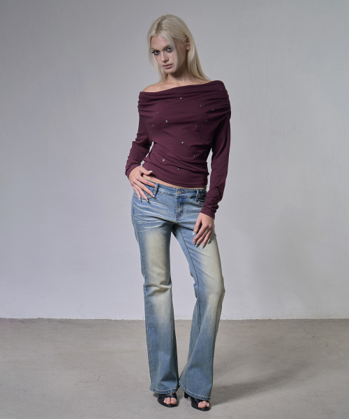 EYELET COWL ONE-SHOULDER TOP (PLUM) F26ZB520