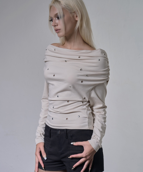 EYELET COWL ONE-SHOULDER TOP (IVORY) F26ZB520