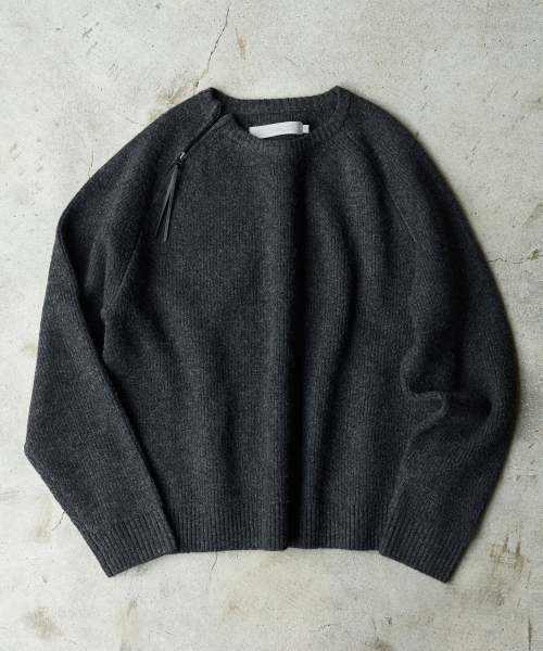 SLIT ZIPPER SNUG KNIT [CHARCOAL]