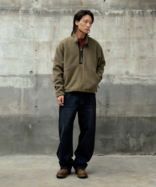 LEATHER PATCH WOOL FLEECE HALF ZIP-UP [BROWN]