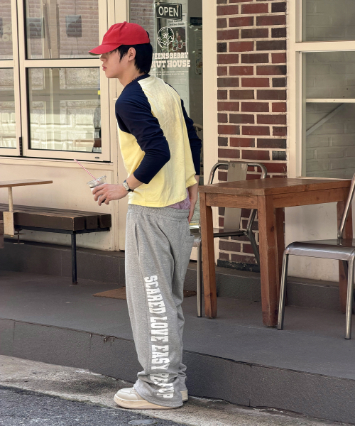 롱 레터링 스트레이트 트레이닝 팬츠[그레이]