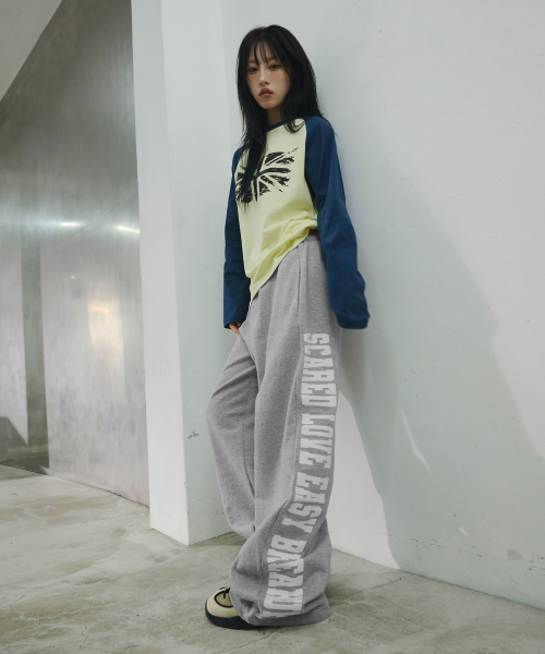 롱 레터링 스트레이트 트레이닝 팬츠[그레이]