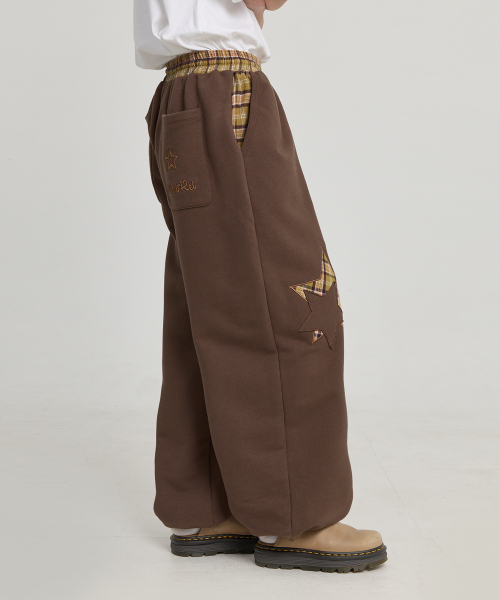 Check Star Embroidery Sweat Pants BROWN