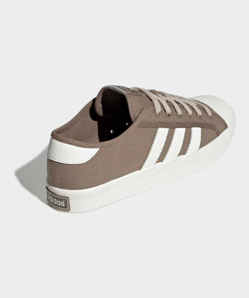 adidas NISI W KHASIX/OWHITE/OWHITE
