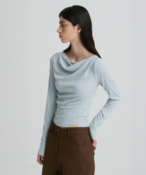 COWL-NECK FITTED LONG-SLEEVE TOP CLOUD