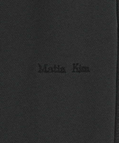 COLORBLOCK CUT SEAM SWEATPANTS IN BLACK