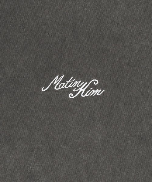 VINTAGE WASHED CALLIGRAPHY BACK LOGO TOP IN CHARCOAL