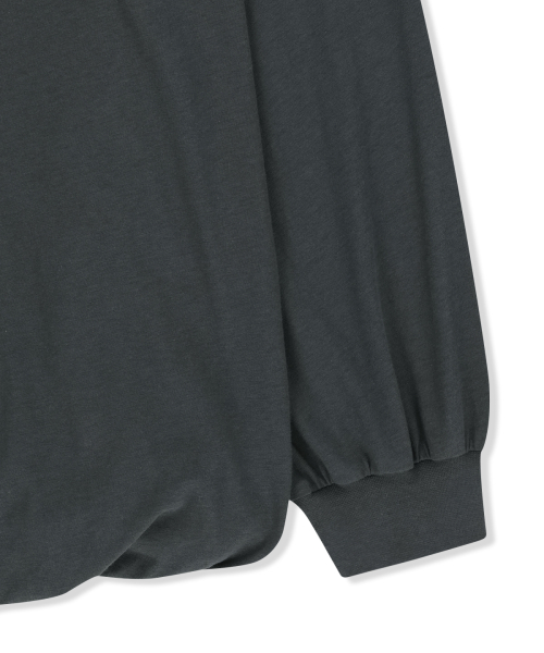 BLOUSON HEM OVERFIT TOP IN CHARCOAL