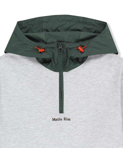 COLOR BLOCK HOODY QUARTER ZIP UP IN LIGHT GREY