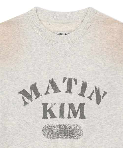 VINTAGE SPRAY LOGO SWEATSHIRT IN LIGHT BEIGE