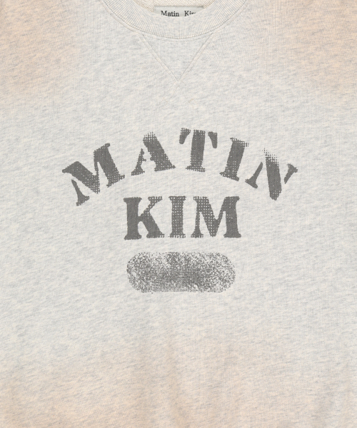 VINTAGE SPRAY LOGO SWEATSHIRT IN LIGHT BEIGE