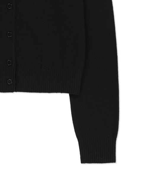 CASHMERE BLENDED CUTLINE ROUND CARDIGAN IN BLACK