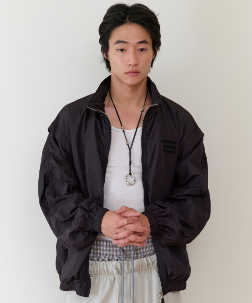 SHIRRING OVER NYLON JACKET BLACK