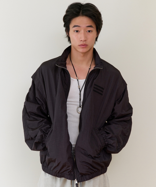 SHIRRING OVER NYLON JACKET BLACK