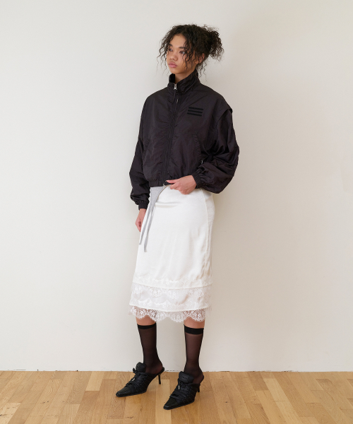 SHIRRING OVER NYLON JACKET BLACK