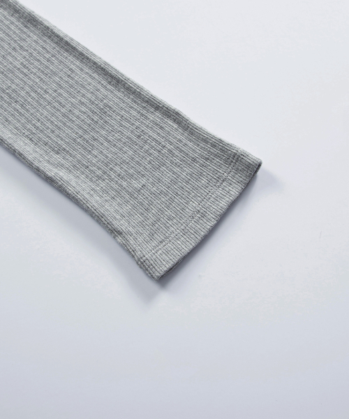 LUCIE SHIRRING OFF SHOULDER TEE / GRAY