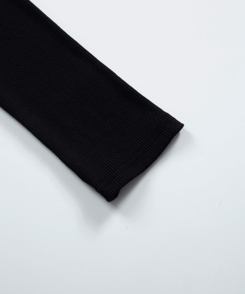 MUTE BUTTON CARDIGAN / BLACK