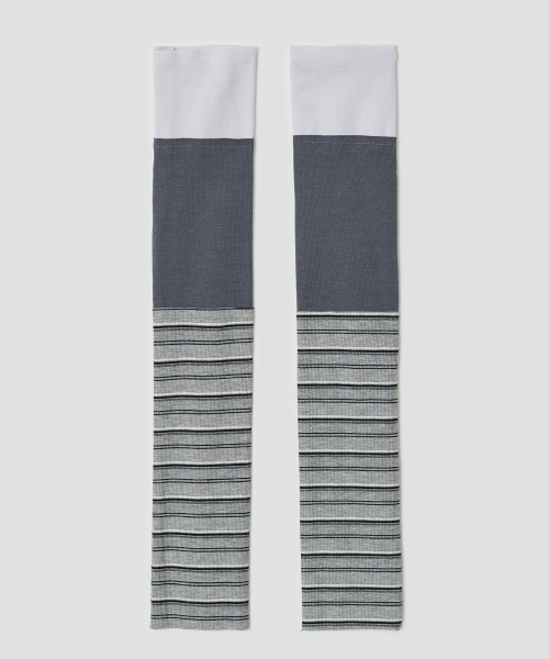 Buttoned Stripe Leg Warmer [Charcoal]