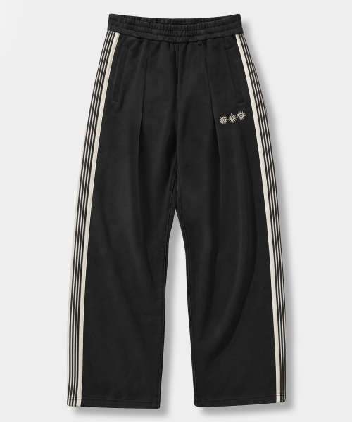 VLAD ONE-TUCK CURVED TRACK PANTS_(3 SYMBOL JERSEY) BLACK&IVORY