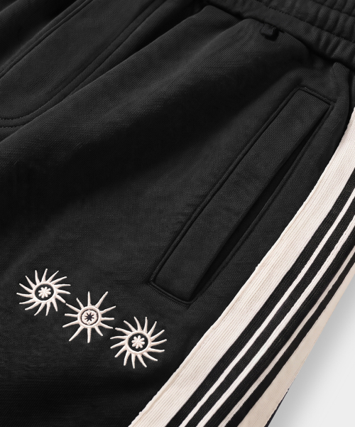 VLAD ONE-TUCK CURVED TRACK PANTS_(3 SYMBOL JERSEY) BLACK&IVORY
