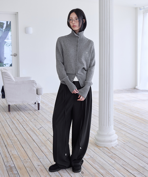 Curved Over Pintuck Stripe Slacks, BLACK