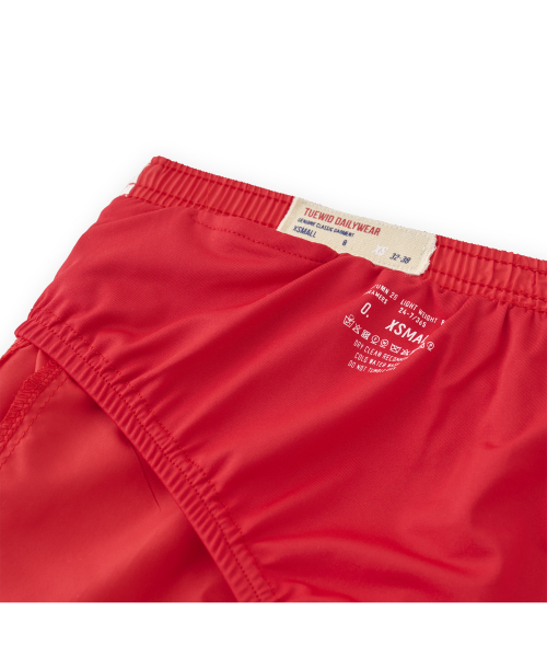 Line track shorts in dark red