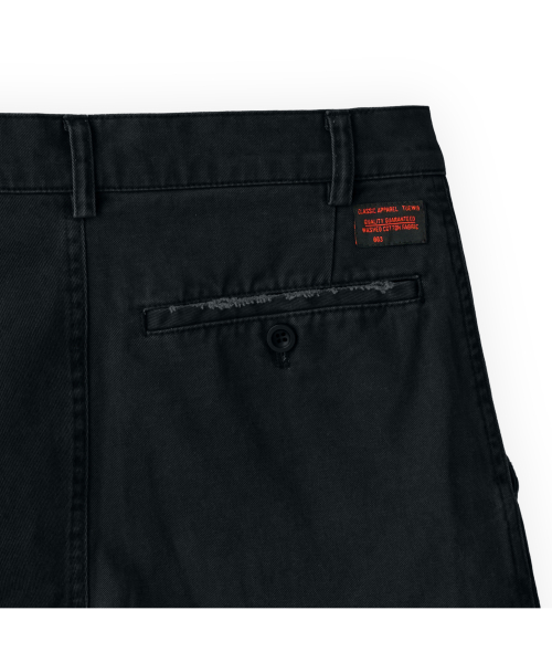 003 washed cotton crop pants in matte black