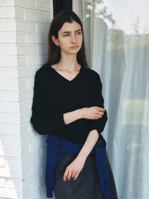 Classical Soft V-Neck Knit (3color)