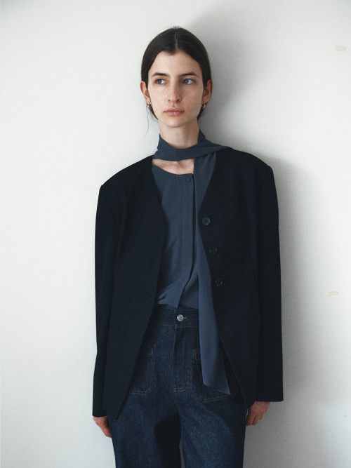 Minimal Collarless Hourglass Jacket (2color)
