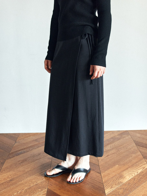 Essential Wrap H-Line Long Skirt