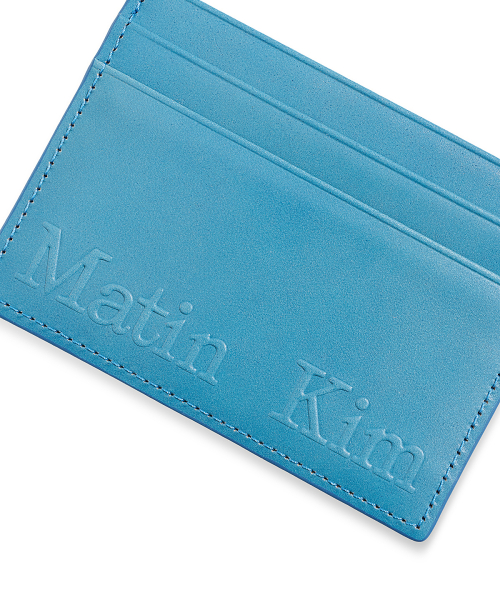 EMBOSSED LOGO CARD WALLET IN BLUE