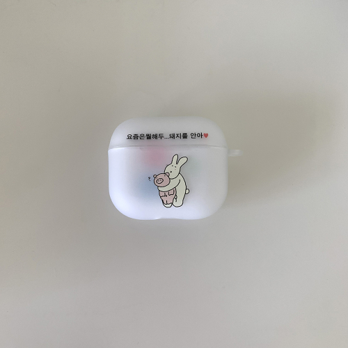 돼지를 안아 에어팟 버즈 케이스